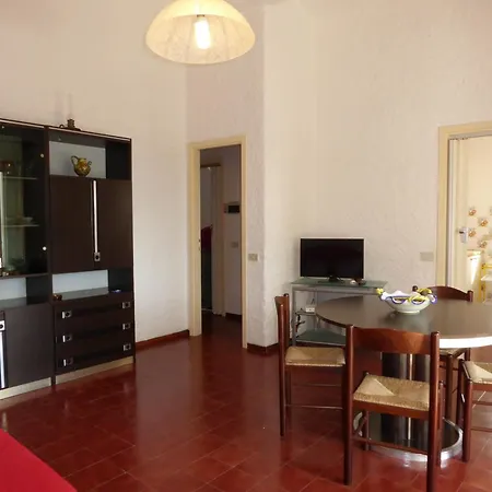 320 - Trilocale Al Primo Piano Al Taunus Con Portico Vista Mare E Barbecue Giardino- Climatizzato, Inclusa Nel Prezzo Apartment *