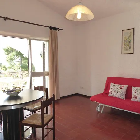 320 - Trilocale Al Primo Piano Al Taunus Con Portico Vista Mare E Barbecue Giardino- Climatizzato, Inclusa Nel Prezzo